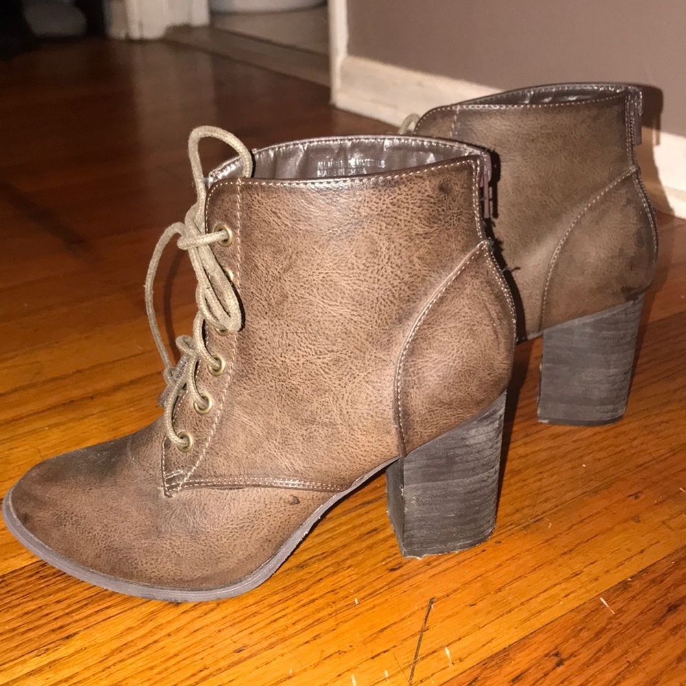 Brown Booties. - image 5